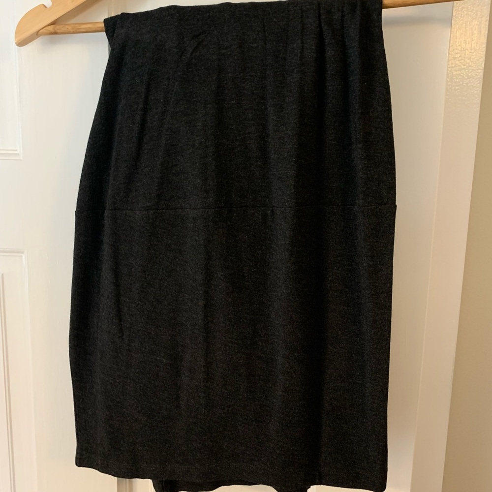 Eileen Fisher Viscose Stretch Skirt~ Medium~ EUC